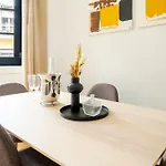 Art Deco 11 Luxury 2br Downtown Metro Ac Διαμέρισμα