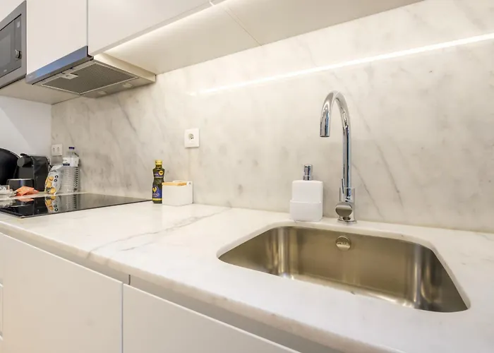 Art Deco 11 Luxury 2br Downtown Metro Ac * بورتو