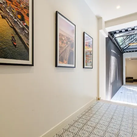 Art Deco 11 Luxury 2br Downtown Metro Ac * 포르투
