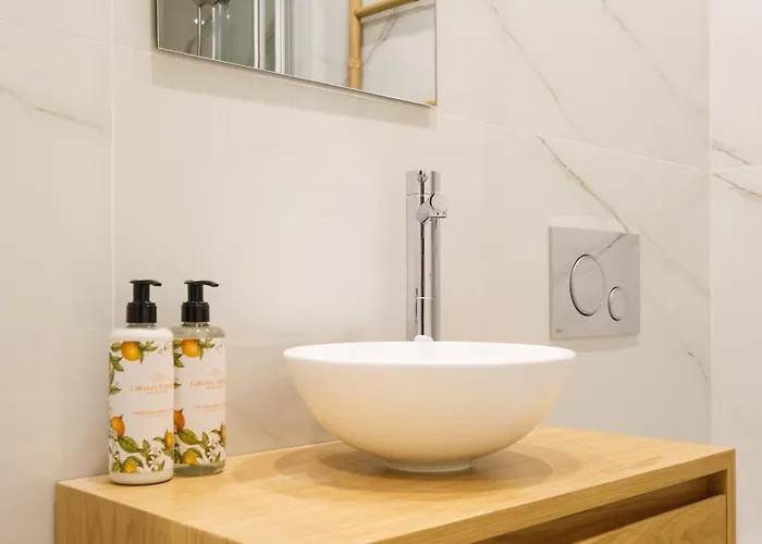 Art Deco 11 Luxury 2br Downtown Metro Ac 아파트 포르투