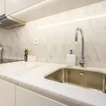 Art Deco 11 Luxury 2br Downtown Metro Ac * Porto